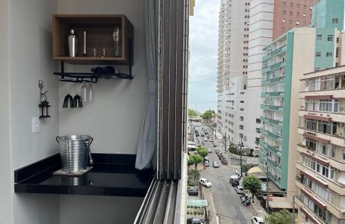 Boqueirao Apartamento | Apto com 2 varandas, vista para o mar e AC