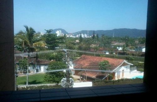 Parque Enseada Apartamento | Apto com varanda Wi-Fi, Netflix - 400 m da praia