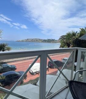 Oleiros Apartamento | Apto de lujo encima de la playa