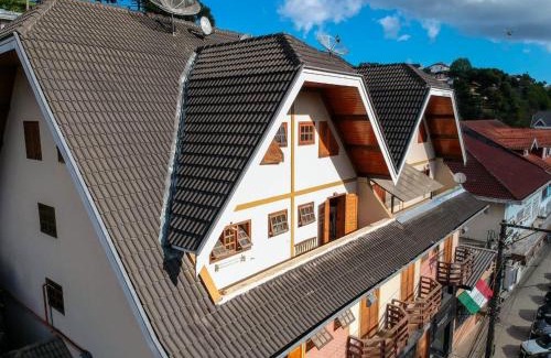 Vila Iara Apartamento | Apto Duplex confortável a apenas 2 km do Capivari