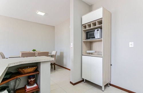Ingleses do Rio Vermelho Apartamento | Apto em Condominio pe na Areia, c/ Piscina Mhr308