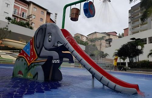 Pousada do Rio Quente Apartamento | Apto em Rio Quente com ampla área de lazer e linda vista