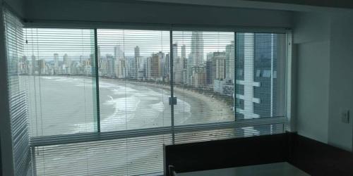 Pioneiros Apartamento | Apto frente ao mar Balneário Camboriú