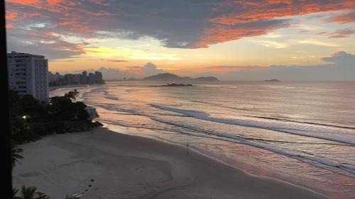 Vila Luis Antonio Apartamento | Apto Guarujá de frente para o mar - Praia Astúrias
