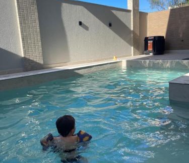 Canto Grande Apartamento | Apto inteiro 2 quartos, condomínio com piscina aquecida
