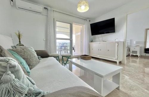 Almerimar Apartamento | Apto luminoso con vistas al golf y playa, con parking, piscina