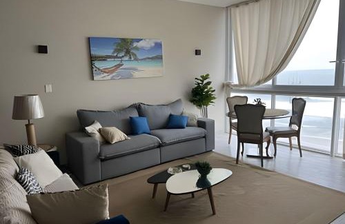 Centro Casa | Apto vista mar em Pitangueiras, Guarujá