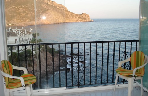Calabardina Apartamento | APTO, WIFI en ACANTILADO ' VISTA AL MAR '.PARKING