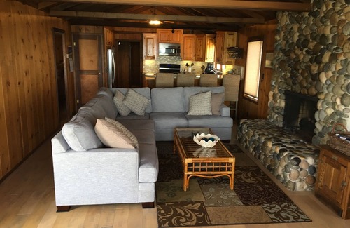 Aptos Casa | Aptos-Santa Cruz ~ Ocean Front Beach House
