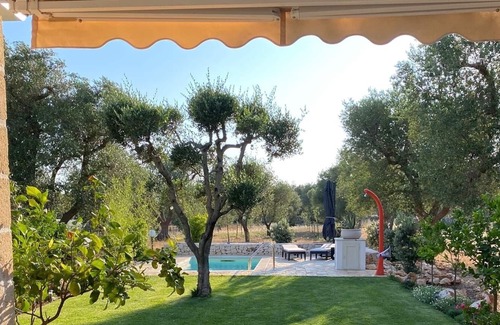 Latiano Casa | Casa de campo de Apulia (Lamia) en el olivar con piscina privada, mascotas bajo petición