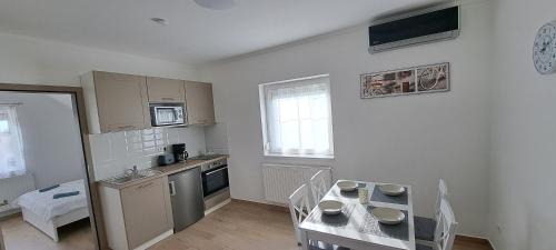Gyenesdias Apartamento | Aqua apartmanház Gyenesdiás