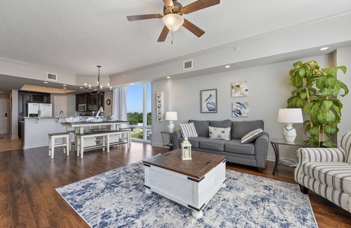 Gulfport Condominio | "Aqua Blue" Condo on the beach is waiting on you with breathtaking balcony views