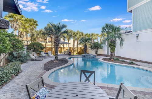 Frangista Beach Casa | Aqua Grande*HUGE Pool*Spa*Beach*Game Room*GolfCart*Beach Gear*Steps to Beach