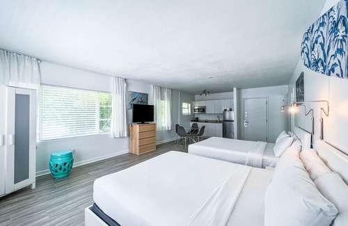 Central Beach Hotel | Aqua Hotel