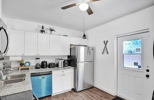 Fort Lauderdale Casa | 🏖AQUA-OASIS(PRIVATE🏘) HOT-TUB POOL BBQ 10MIN TO BEACH LAS OLAS DOWNTOWN AIRPORT🏝