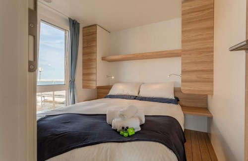 Giulianova Alquiler De Eote | AQUA RESORT GIULIANOVA - Houseboat Experience