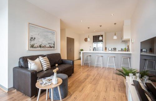 Mornington Casa | Aqua Views of the bay in Mornington