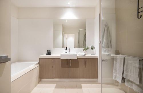 Mornington Casa | Aqua Views of the bay in Mornington