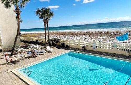 Fort Walton Beach Apartamento | Aqua Villa Condo 204 Beachfront