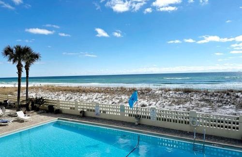 Fort Walton Beach Apartamento | Aqua Villa Condo 204 Beachfront