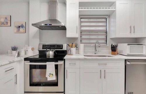 Tallahassee Casa | Aqua Vista Getaway