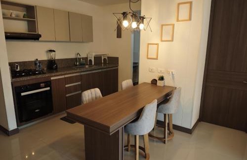 Villeta Apartamento | AquaLuxe Apto, Aire-Acondicionado, balcon, cocina - hasta 7 Personas
