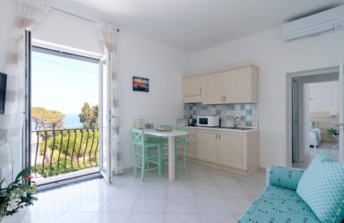 Marina Grande Apartamento | Aquamarine Relaxing Capri Suites - JSuite Smeralda