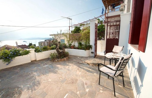 Poros Apartamento | Aquarella-Fairytale Apartment with Sunset View