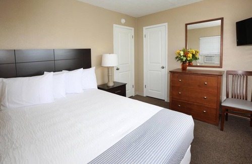 Wildwood Hotel | Aquarius Oceanfront Inn