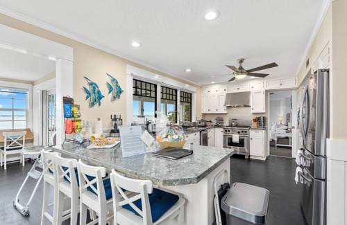 Stuart Casa | Aquarius South: Luxe 10BR/6BA , w/ heated swimming pool+spa, private dock & more
