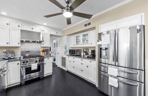 Stuart Casa | Aquarius South: Luxe 10BR/6BA , w/ heated swimming pool+spa, private dock & more