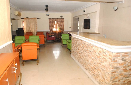 Surulere Cama Y Desayuno | Aquatic Suites & Lounge