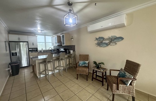 Mediania Alta Apartamento | Aquatika Caribbean Breeze - The Penthouse Direct Access to the Beach & 5 Pools