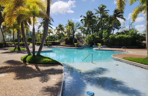 Las Carreras Apartamento | Aquatika Minimalist Penthouse /roof top/ Beach / Pools/ 20 mins to El Yunque