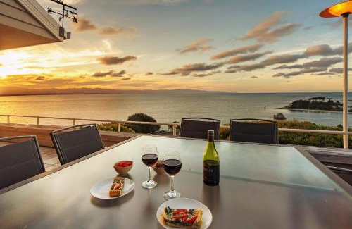 Britannia Heights Casa | Aquavista - Beautiful Views over Tasman Bay