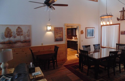 Indian River Casa | "Aquemok" - Nativo americano para 'End of the trail'