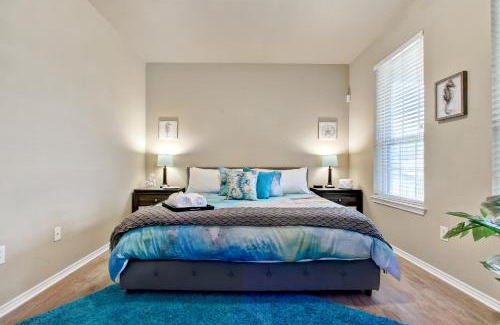 San Antonio Casa | Aqueous - A Birdy Vacation Rental