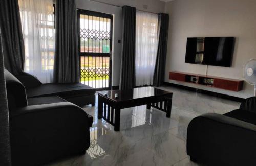 Lilongwe Cama Y Desayuno | Aquifers Executive Bed and Breakfast