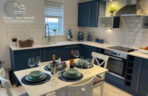 Llanelli Apartamento | Ar Lan Y Mor - Stunning 2 bed coastal apartment