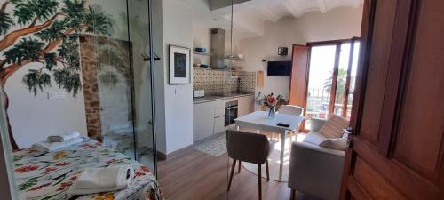 Centro histórico Apartamento | AR28-1, Coqueto apartamento en primera línea de playa