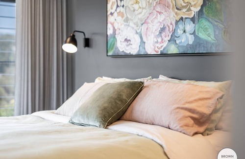 Castaways Beach Casa | Arabella - Castaways Beach (Brown & Co)