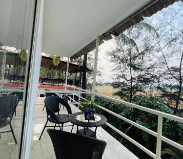 Morjim Hotel | Arabian Sea Beach Resort