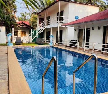 Morjim Hotel | Arabian Sea Beach Resort