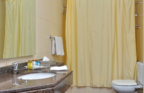 Al-'Umraniyah Hotel | Aracan Pyramids Hotel