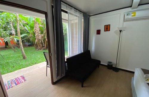 Tortuguero Hostal | Aracari Garden Hostel