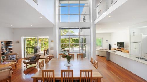 Avoca Beach Casa | Araluen At Avoca Beach