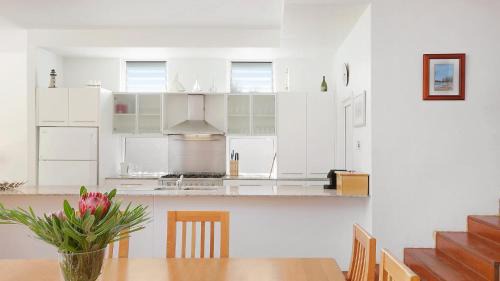 Avoca Beach Casa | Araluen At Avoca Beach