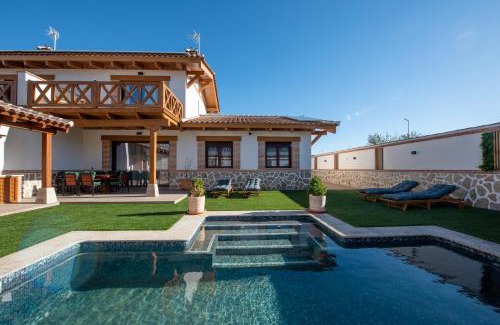 Navahermosa Chalet De Esquí | Arandas Village