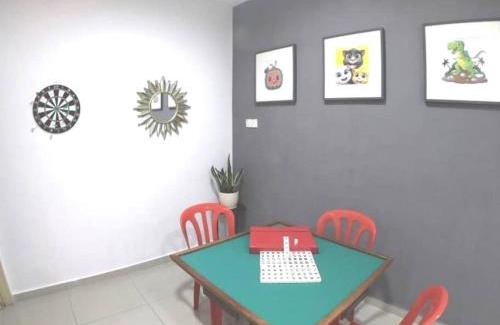 Kampung Ayer Meleleh Casa | Arang Homestay14pax 4room(BBQ)(Kbox)Near to Beach
