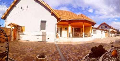 Sarvar Apartamento | Aranyhal apartman